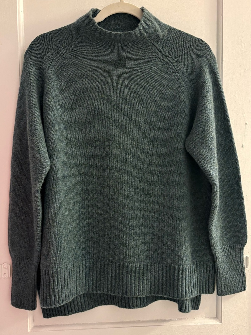 Ann Mashburn 100% Cashmere Sweater Size Medium